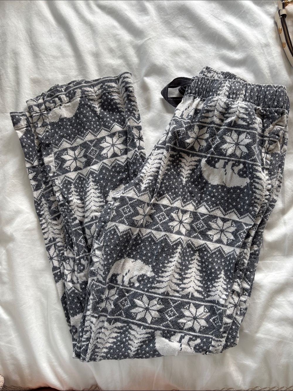 Old Navy Gray and White Fair Isle Fleece Lounge Pants